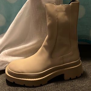 Zara beige boots